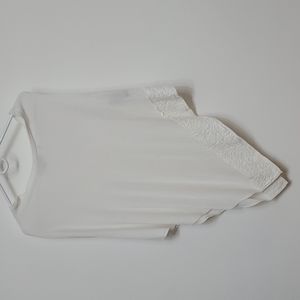 Simply Noelle White Poncho One Size